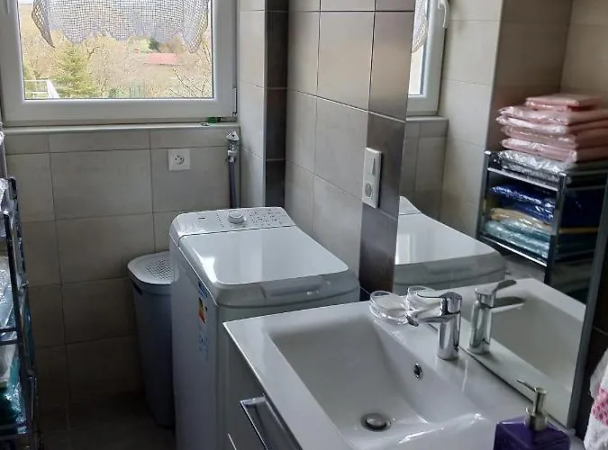 Les Papillons Дом отдыха Bining