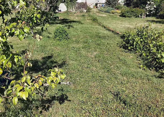 Les Papillons Дом отдыха Bining