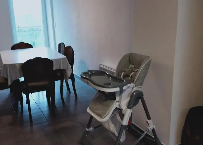 Les Papillons Дом отдыха Bining